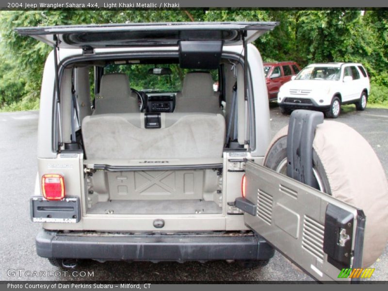 Light Khaki Metallic / Khaki 2004 Jeep Wrangler Sahara 4x4