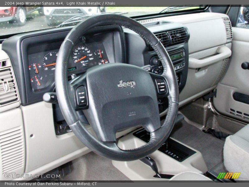 Light Khaki Metallic / Khaki 2004 Jeep Wrangler Sahara 4x4