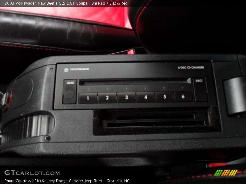 Uni Red / Black/Red 2003 Volkswagen New Beetle GLS 1.8T Coupe