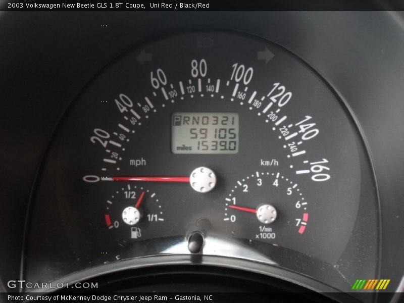 Uni Red / Black/Red 2003 Volkswagen New Beetle GLS 1.8T Coupe