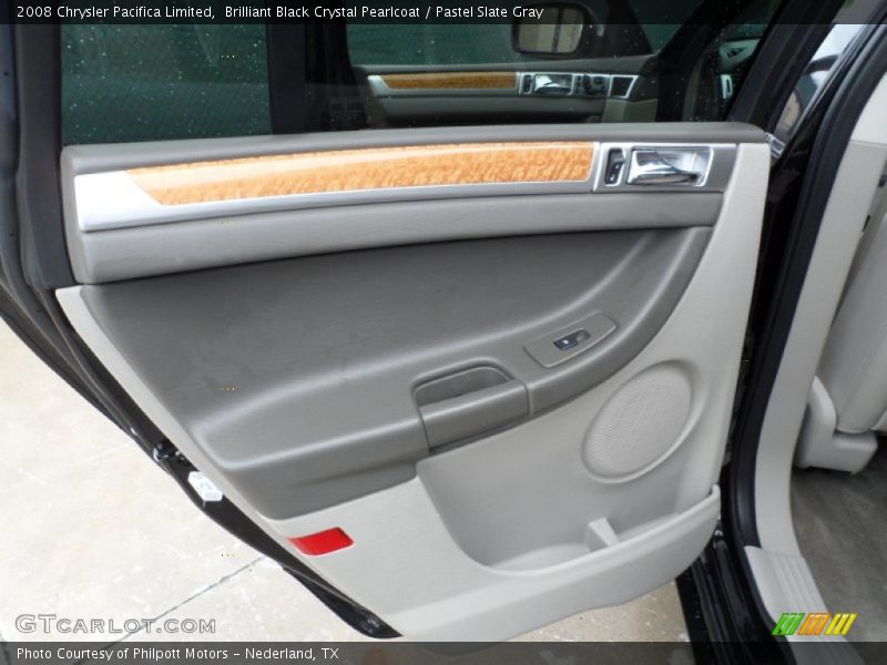 Door Panel of 2008 Pacifica Limited