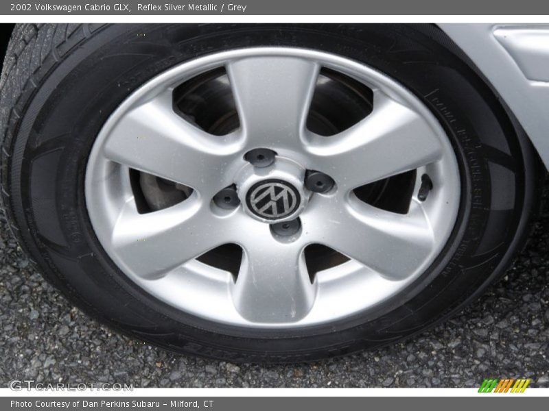  2002 Cabrio GLX Wheel