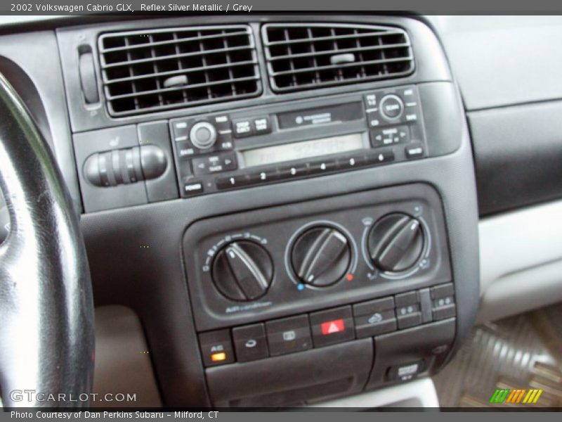 Reflex Silver Metallic / Grey 2002 Volkswagen Cabrio GLX