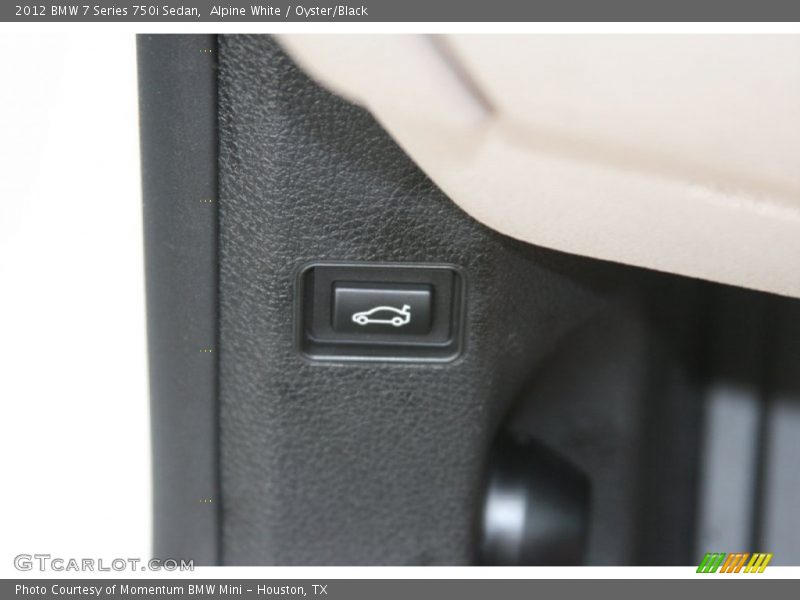 Alpine White / Oyster/Black 2012 BMW 7 Series 750i Sedan
