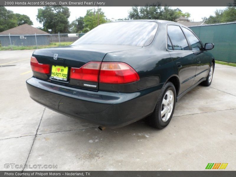 Dark Emerald Pearl / Ivory 2000 Honda Accord SE Sedan