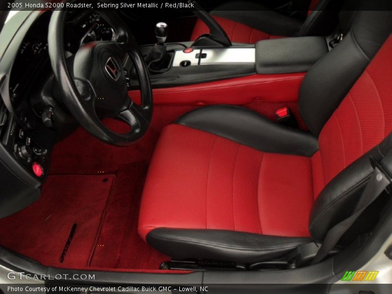 Sebring Silver Metallic / Red/Black 2005 Honda S2000 Roadster