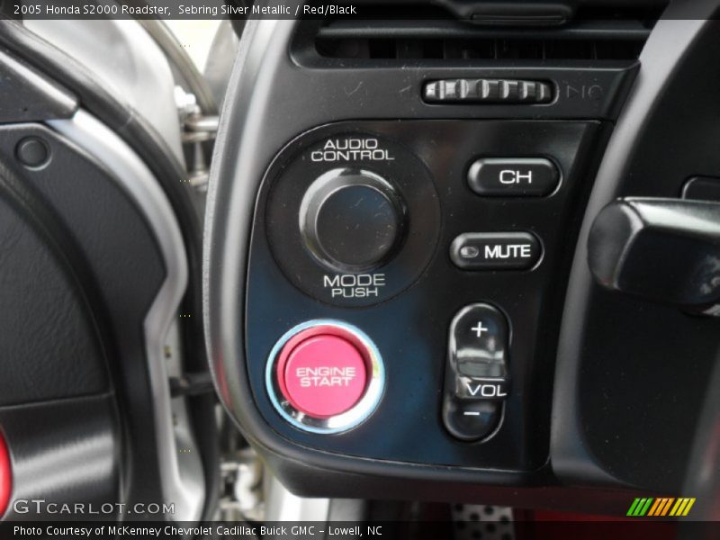 Controls of 2005 S2000 Roadster
