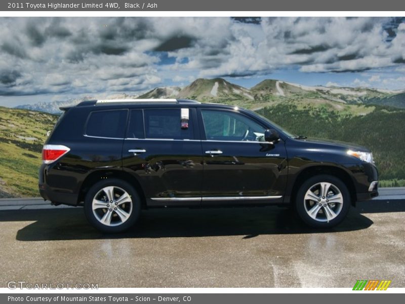 Black / Ash 2011 Toyota Highlander Limited 4WD