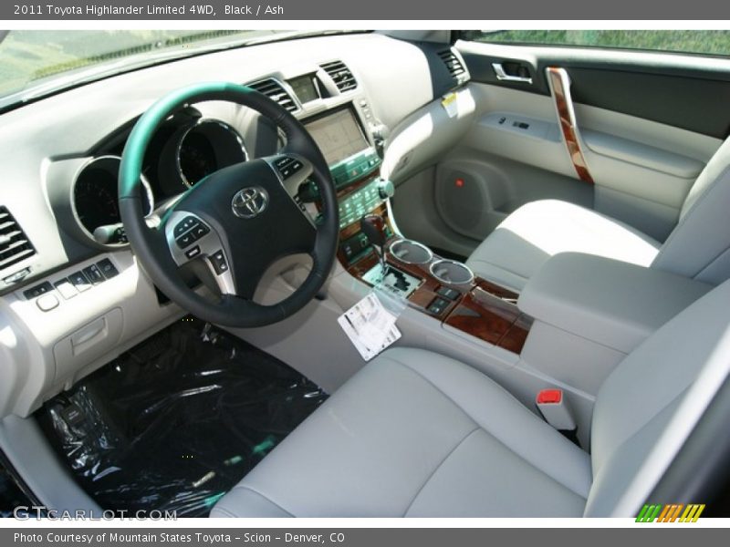 Black / Ash 2011 Toyota Highlander Limited 4WD