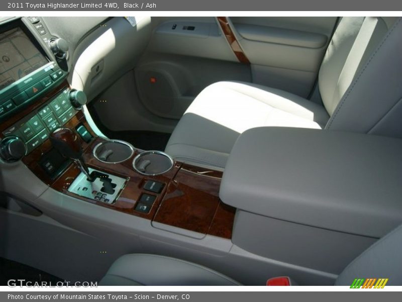 Black / Ash 2011 Toyota Highlander Limited 4WD