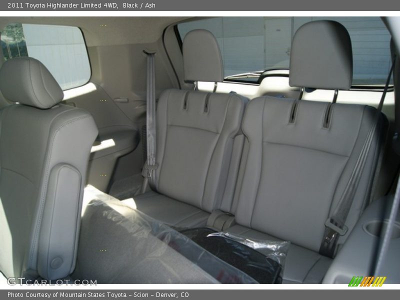 Black / Ash 2011 Toyota Highlander Limited 4WD