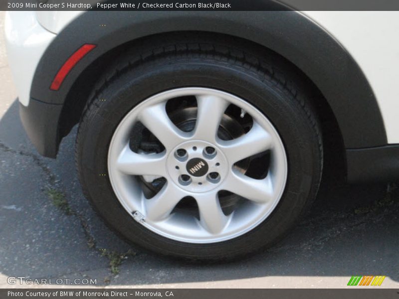Pepper White / Checkered Carbon Black/Black 2009 Mini Cooper S Hardtop