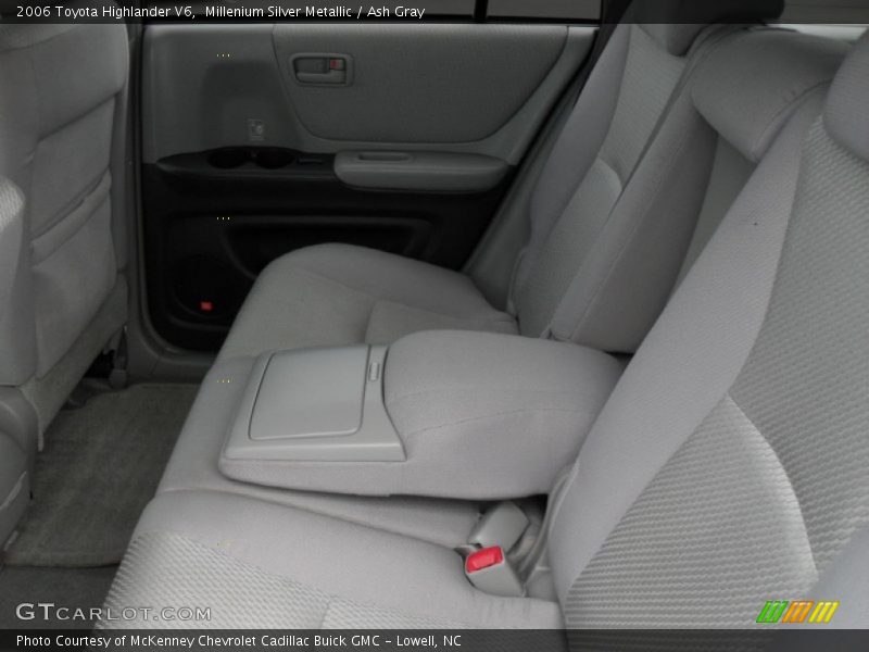 Millenium Silver Metallic / Ash Gray 2006 Toyota Highlander V6