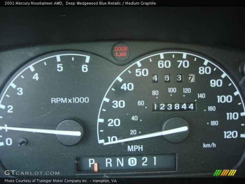 Deep Wedgewood Blue Metallic / Medium Graphite 2001 Mercury Mountaineer AWD