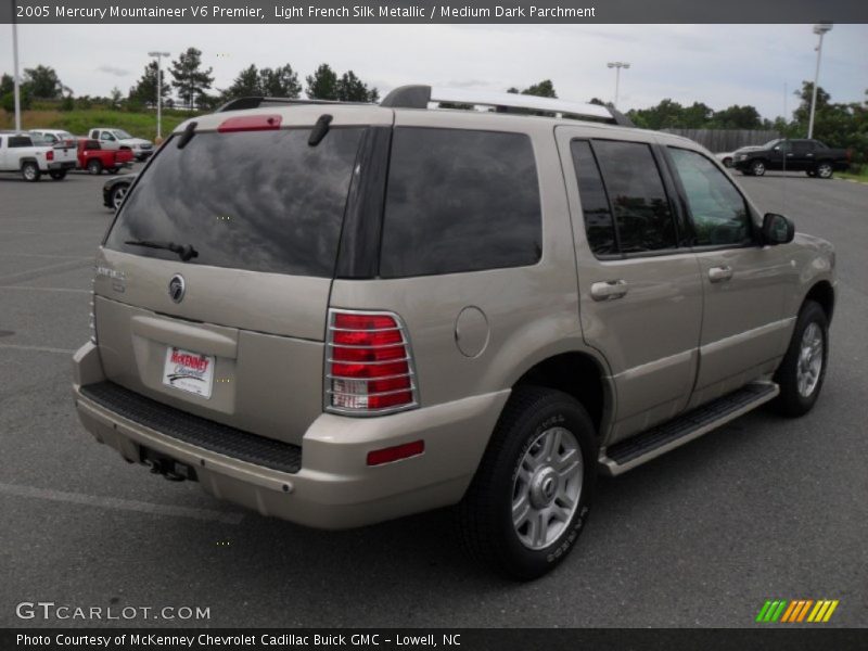 Light French Silk Metallic / Medium Dark Parchment 2005 Mercury Mountaineer V6 Premier