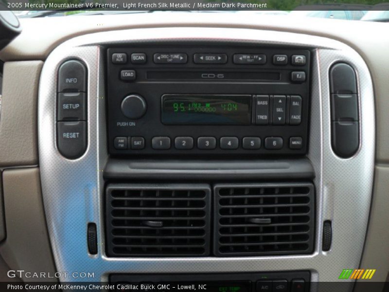 Light French Silk Metallic / Medium Dark Parchment 2005 Mercury Mountaineer V6 Premier