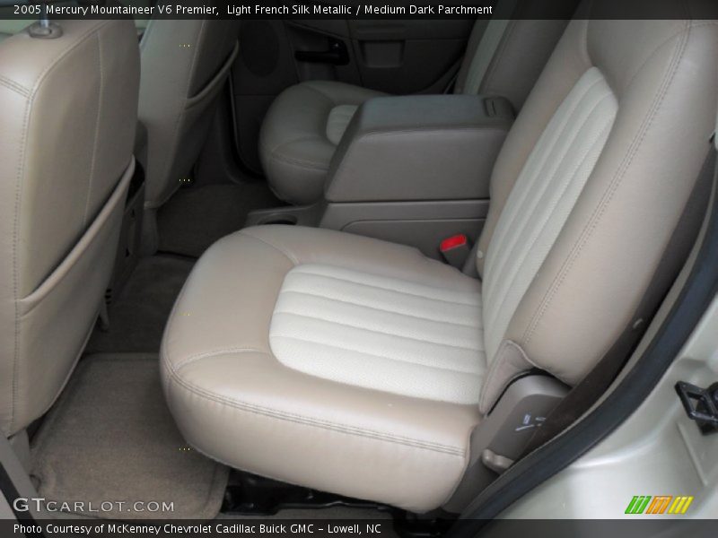 Light French Silk Metallic / Medium Dark Parchment 2005 Mercury Mountaineer V6 Premier
