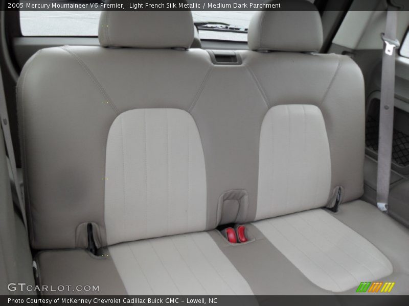 Light French Silk Metallic / Medium Dark Parchment 2005 Mercury Mountaineer V6 Premier