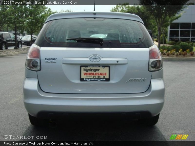 Silver Streak Mica / Dark Gray 2005 Toyota Matrix