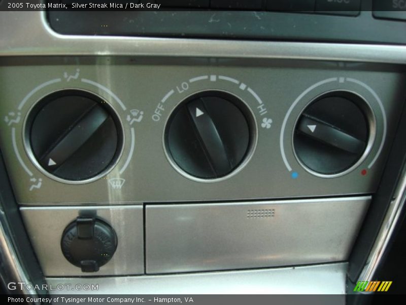 Silver Streak Mica / Dark Gray 2005 Toyota Matrix