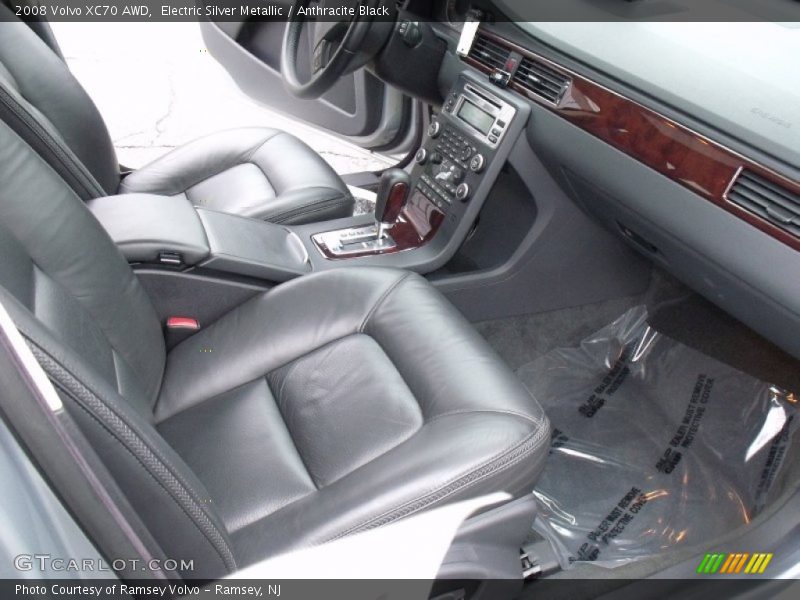 Electric Silver Metallic / Anthracite Black 2008 Volvo XC70 AWD