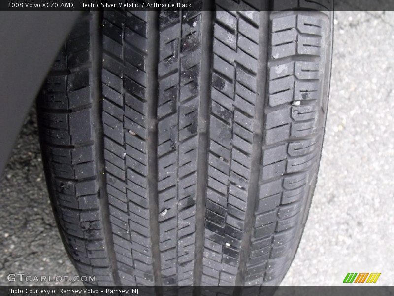 Electric Silver Metallic / Anthracite Black 2008 Volvo XC70 AWD