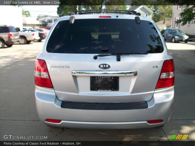 Silver / Gray 2007 Kia Sorento LX 4WD