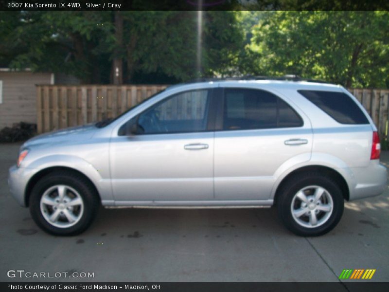 Silver / Gray 2007 Kia Sorento LX 4WD