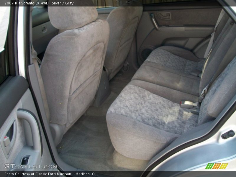 Silver / Gray 2007 Kia Sorento LX 4WD