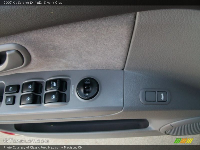 Silver / Gray 2007 Kia Sorento LX 4WD