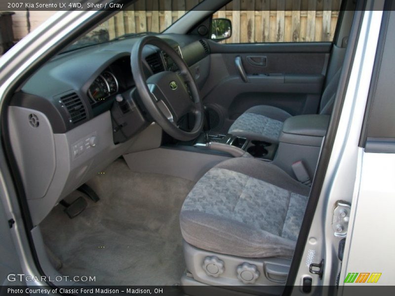 Silver / Gray 2007 Kia Sorento LX 4WD