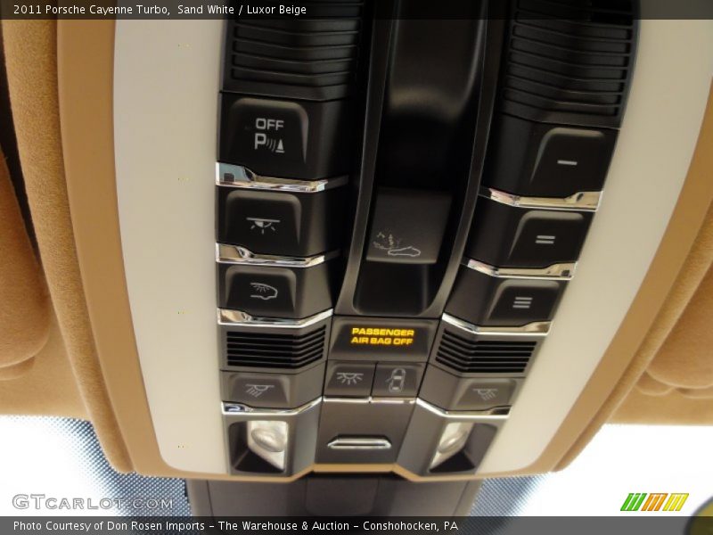 Sand White / Luxor Beige 2011 Porsche Cayenne Turbo
