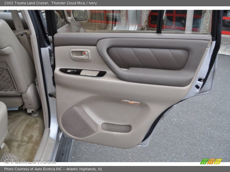 Door Panel of 2002 Land Cruiser 