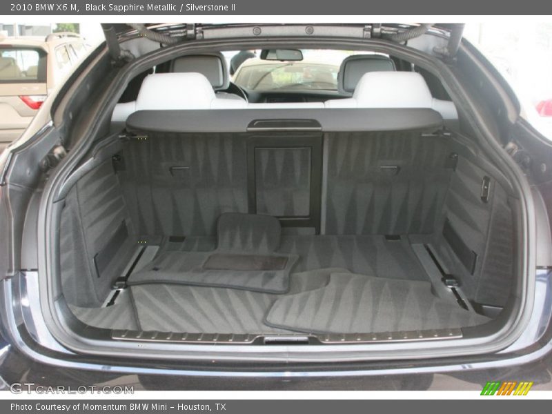  2010 X6 M  Trunk