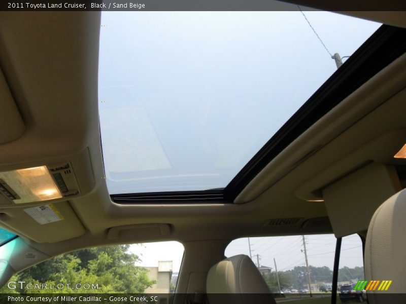 Black / Sand Beige 2011 Toyota Land Cruiser