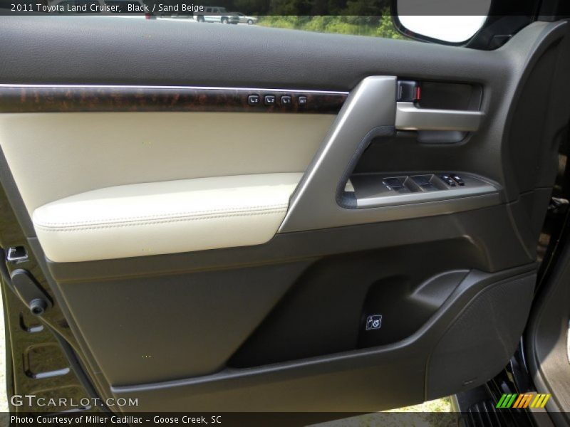 Black / Sand Beige 2011 Toyota Land Cruiser
