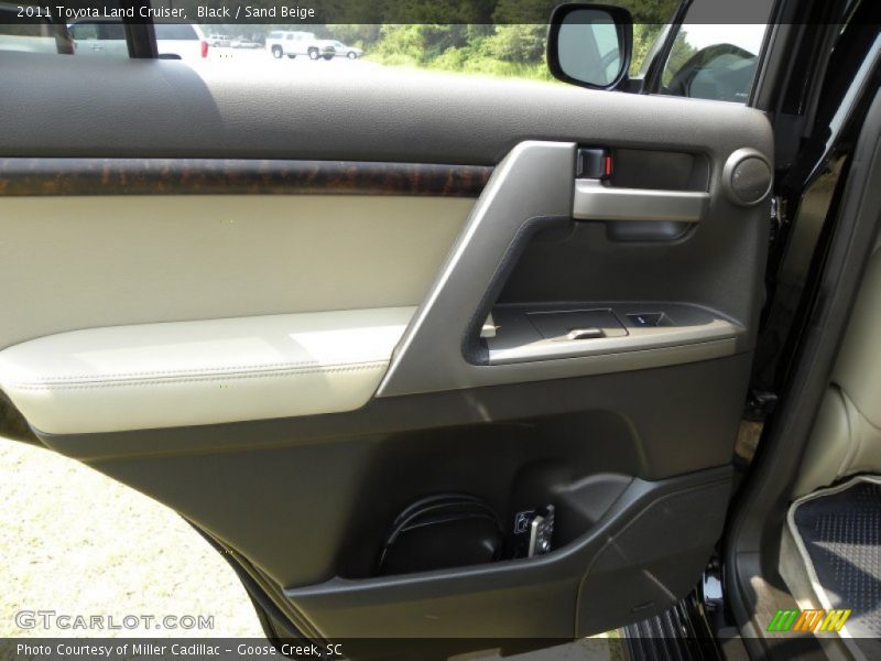 Black / Sand Beige 2011 Toyota Land Cruiser