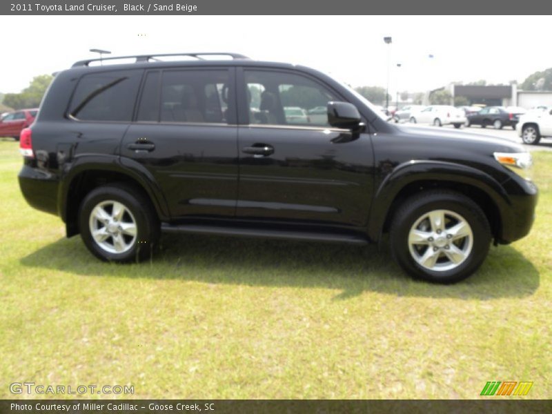 Black / Sand Beige 2011 Toyota Land Cruiser