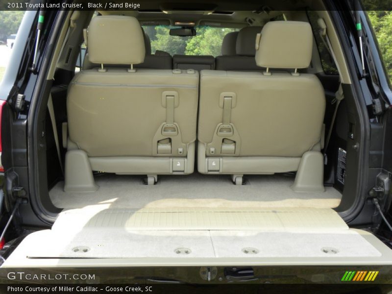  2011 Land Cruiser  Trunk