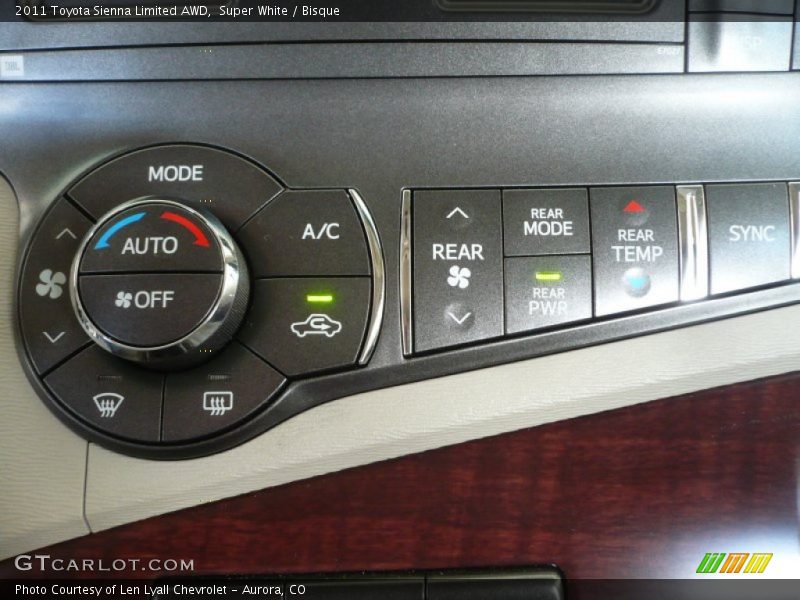 Super White / Bisque 2011 Toyota Sienna Limited AWD