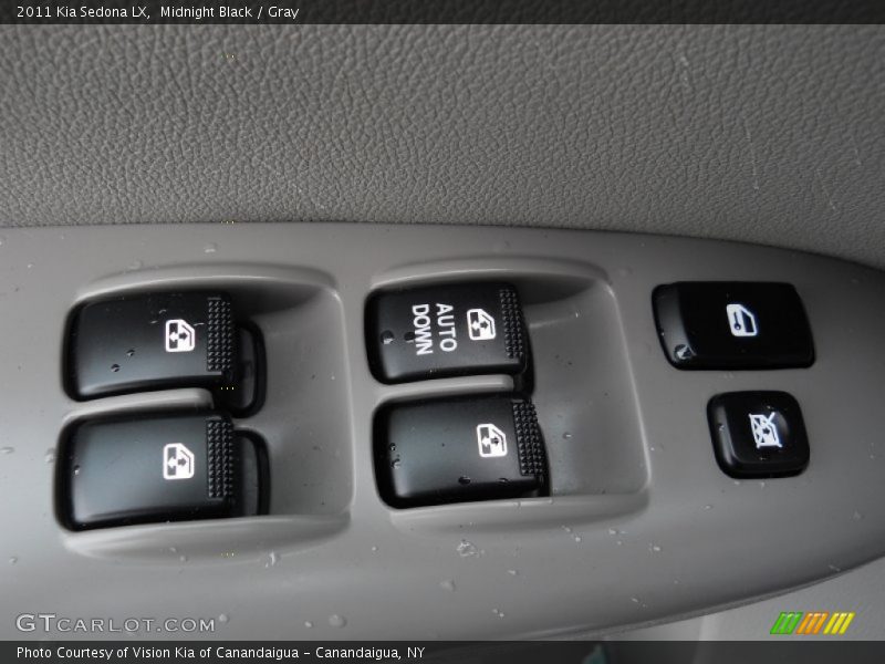 Midnight Black / Gray 2011 Kia Sedona LX