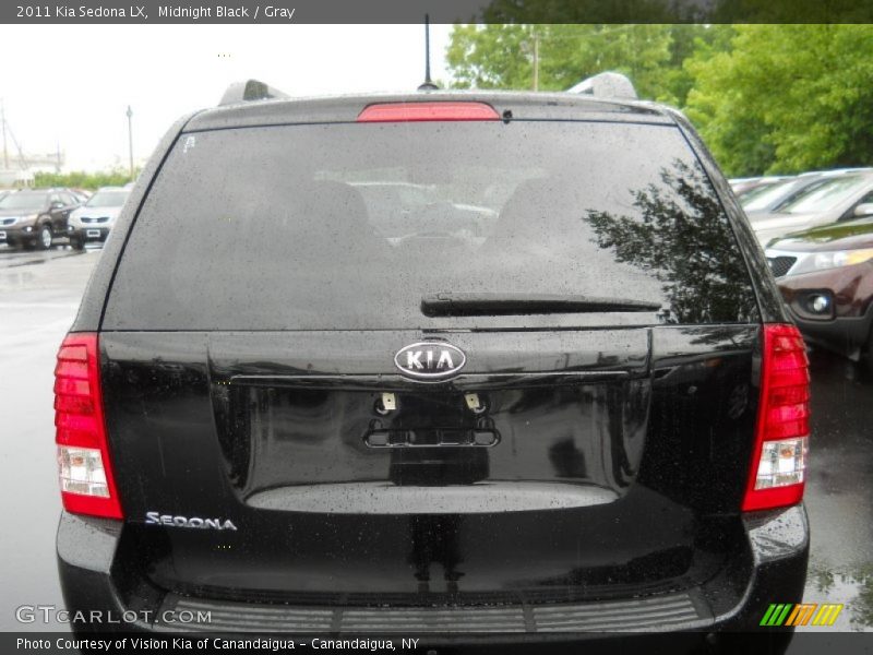 Midnight Black / Gray 2011 Kia Sedona LX