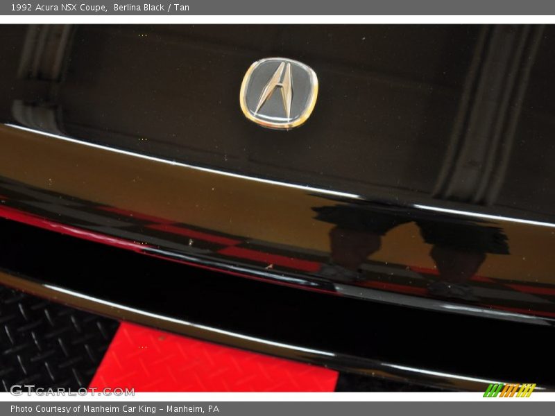Berlina Black / Tan 1992 Acura NSX Coupe