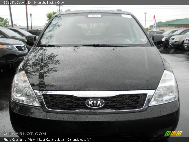 Midnight Black / Gray 2011 Kia Sedona LX