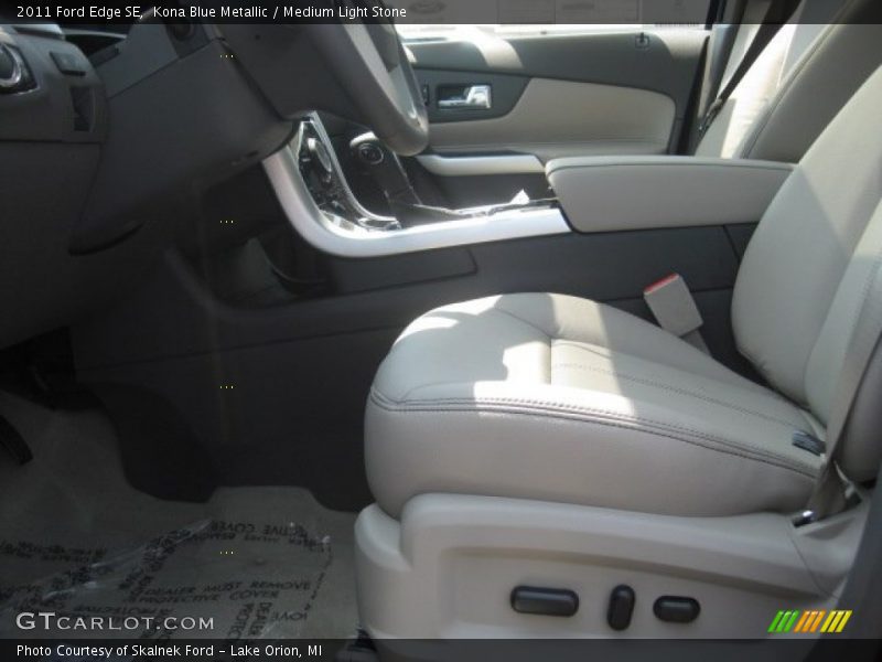 Kona Blue Metallic / Medium Light Stone 2011 Ford Edge SE