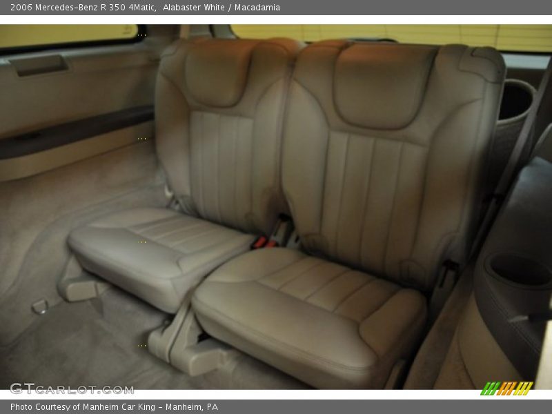 Alabaster White / Macadamia 2006 Mercedes-Benz R 350 4Matic