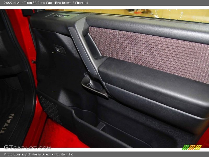 Red Brawn / Charcoal 2009 Nissan Titan SE Crew Cab