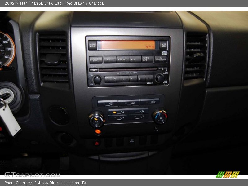 Red Brawn / Charcoal 2009 Nissan Titan SE Crew Cab