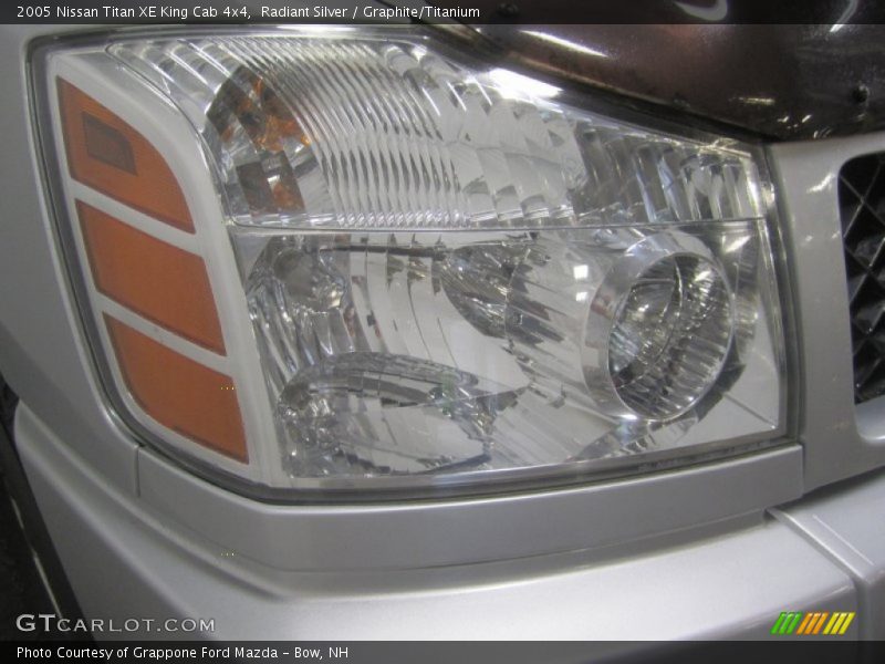 Radiant Silver / Graphite/Titanium 2005 Nissan Titan XE King Cab 4x4