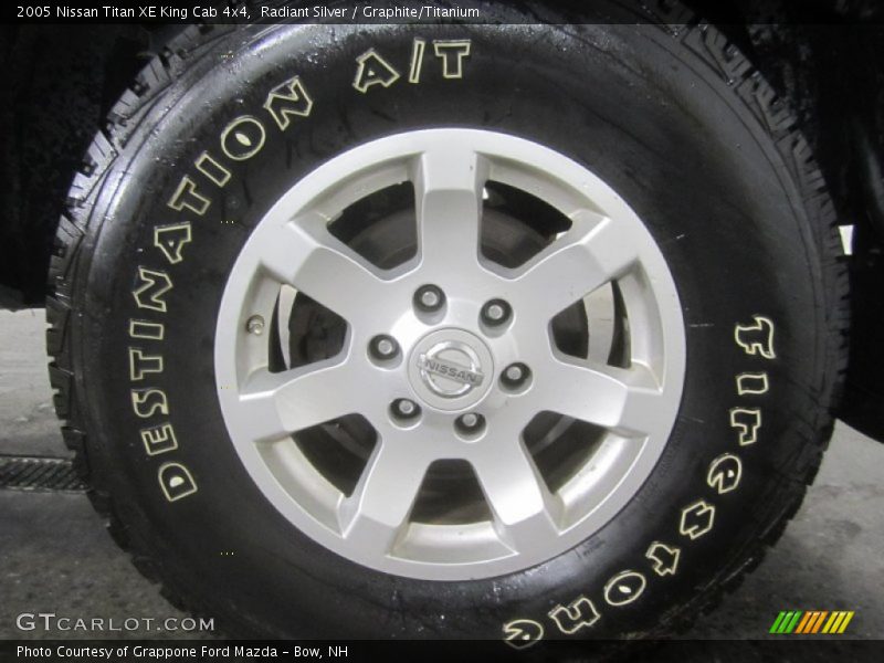 Radiant Silver / Graphite/Titanium 2005 Nissan Titan XE King Cab 4x4